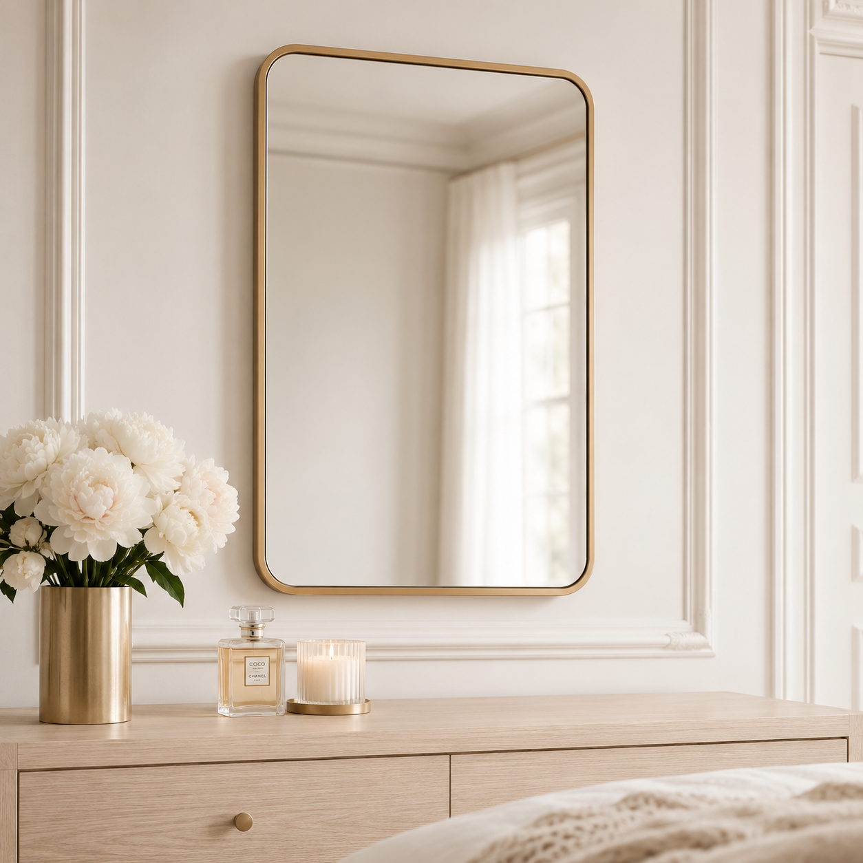 Wall mirror rectangular rounded corners gold metal frame